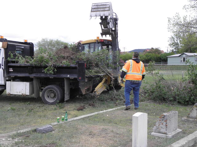 Ed Tinker & Doug Erickson with equipment from the County Public Works Dept. spent a day helping us out.